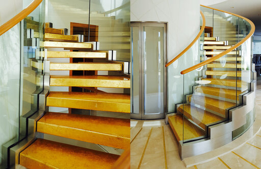 Cobra Gold - exklusiv golden Treppen