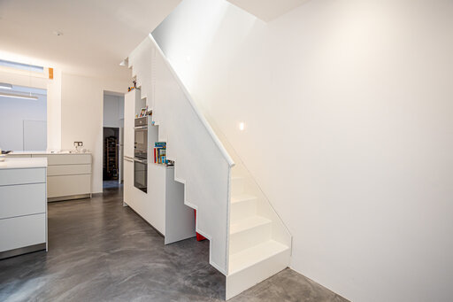 Industriedesign 2 - Tottenham Street London Stahltreppen perforiertes Stahlblech Siller Treppen Tottenham Street London Stahltreppen perforierter Stahl Siller Treppen Bild 030