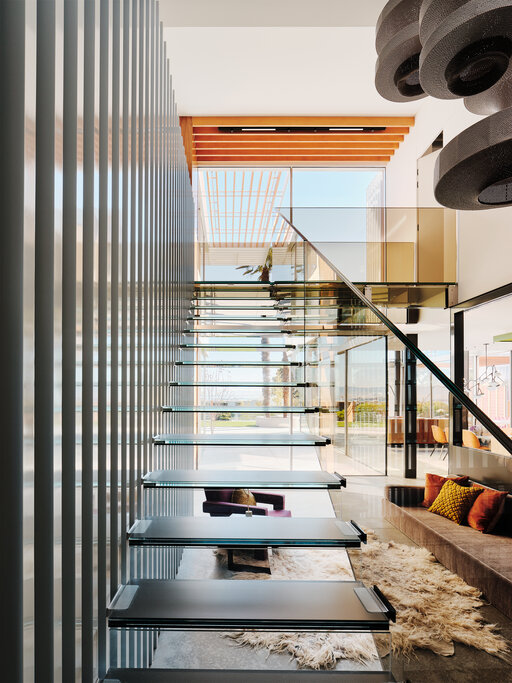 Mistral Bronze - Glastreppe mit Bronze farbenen Glas - Fougeron Architects Arkansas st. Siller Ganzglastreppe 2